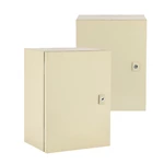 Caja eléctrica con orificios pretroquelados para facilitar la entrada de conductos