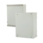 Recinto con ventiladores para disipación de calor