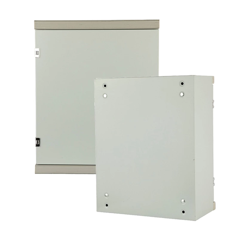 Caja eléctrica con orificios pretroquelados en todos los lados